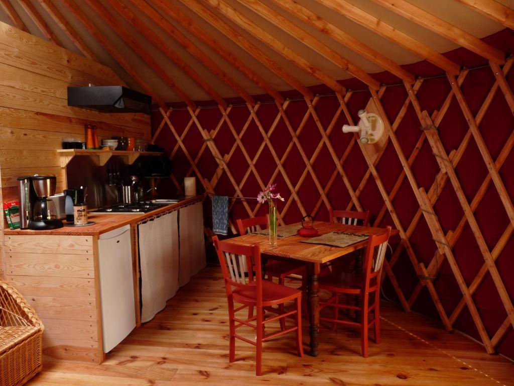 Yourtes En Terrasse Bonneval  Oda fotoğraf